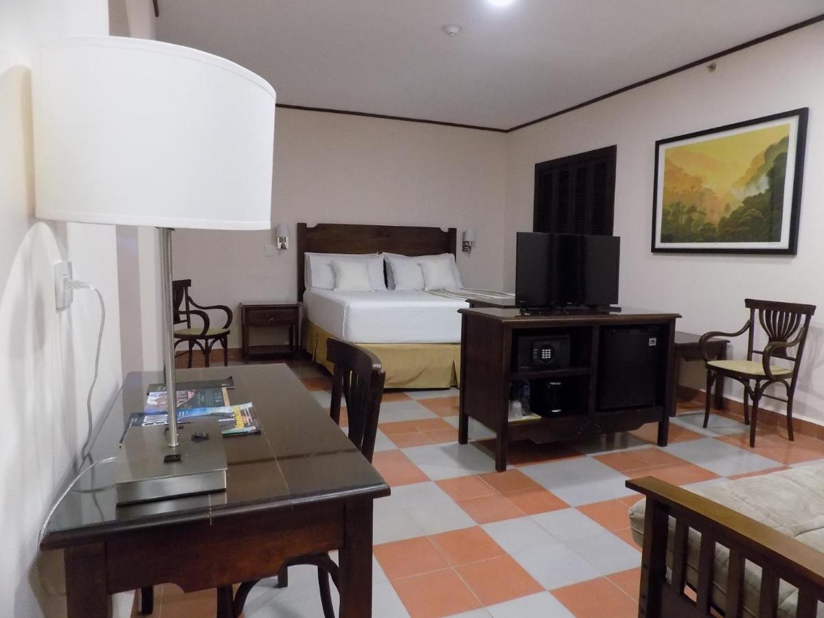 Hotel La Recoleccion Leon Exterior photo