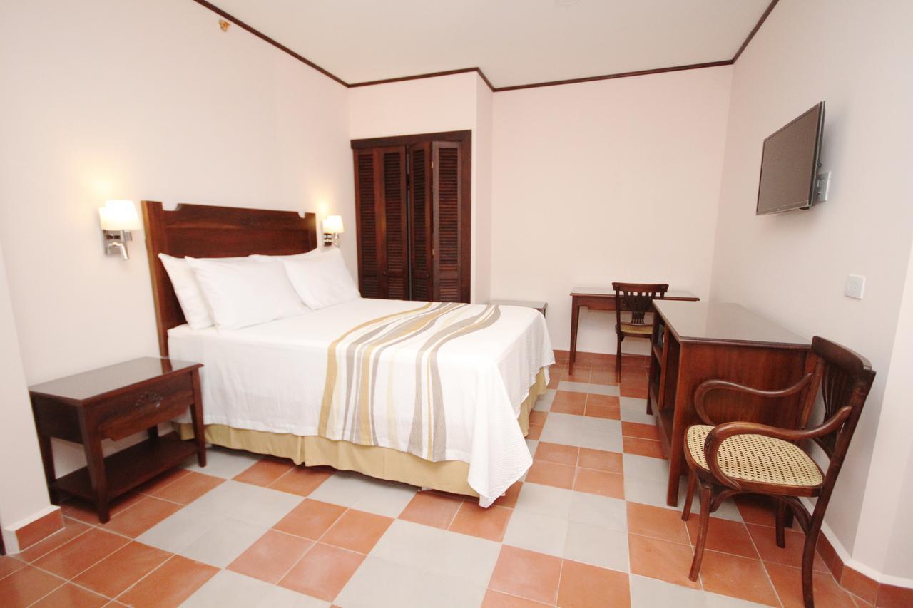 Hotel La Recoleccion Leon Exterior photo